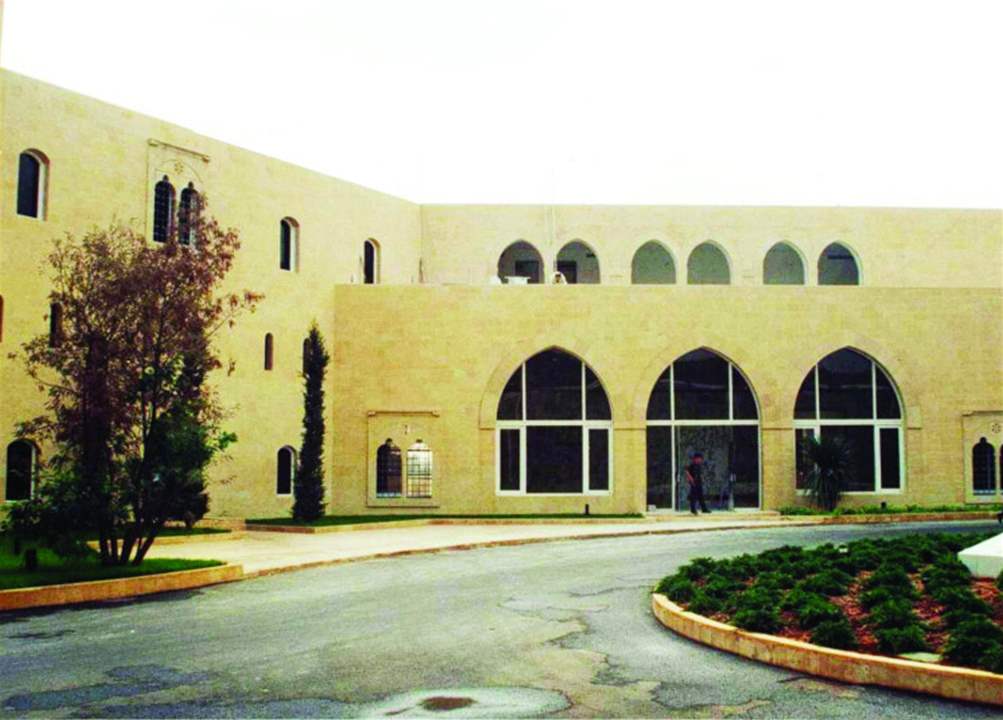 مصادر قريبة من "الثنائي" لـ"الجمهورية": ميقاتي الأقرب إلى تكليفه في نهاية الاستشارات