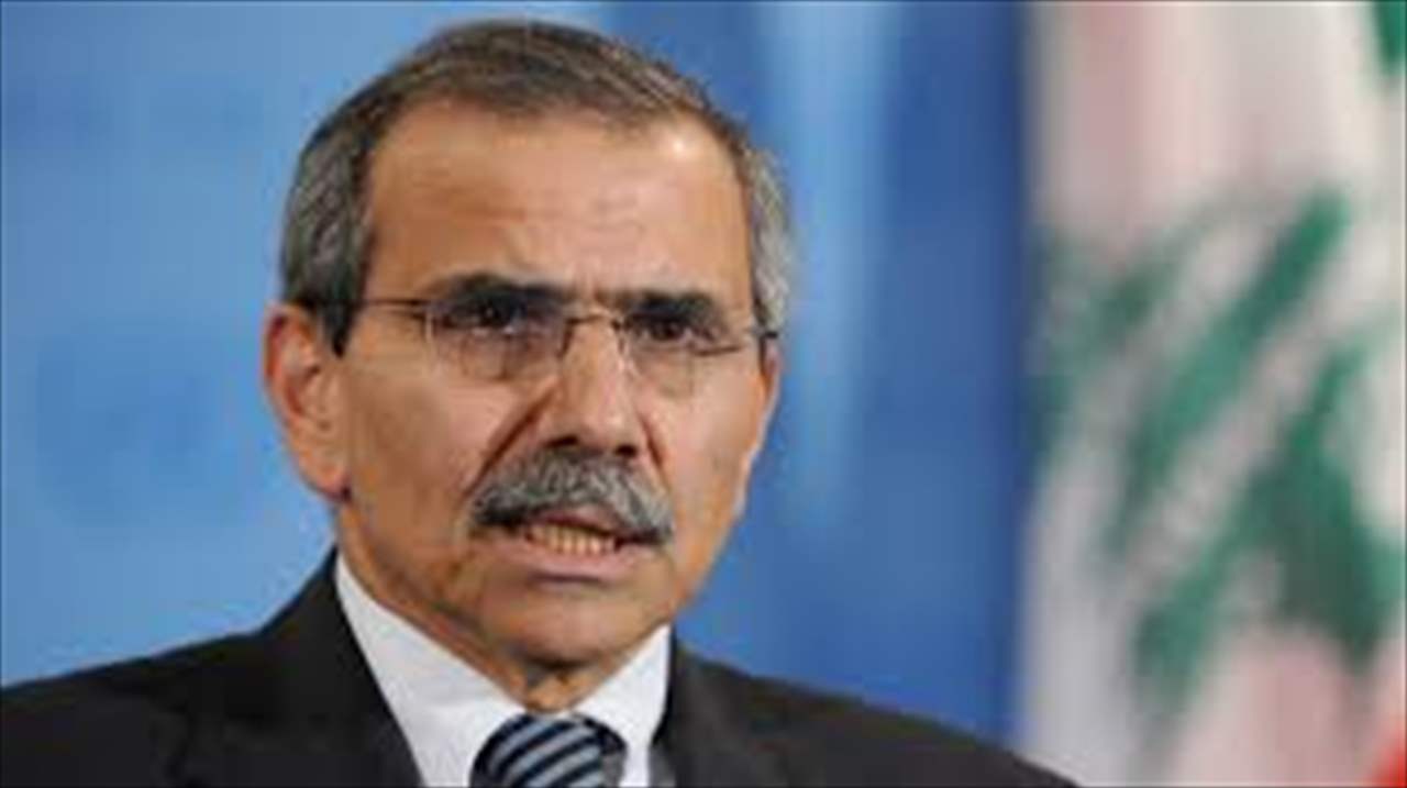  الرئيس المكلف نواف سلام يتصل بالمفتي دريان 