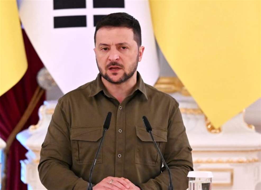 زيلينسكي اتصل بالرئيس عون مهنئًا