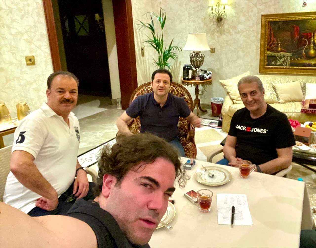 سامر رضوان ومازن الناطور يصلان الى سوريا بعد سنوات من الغياب 