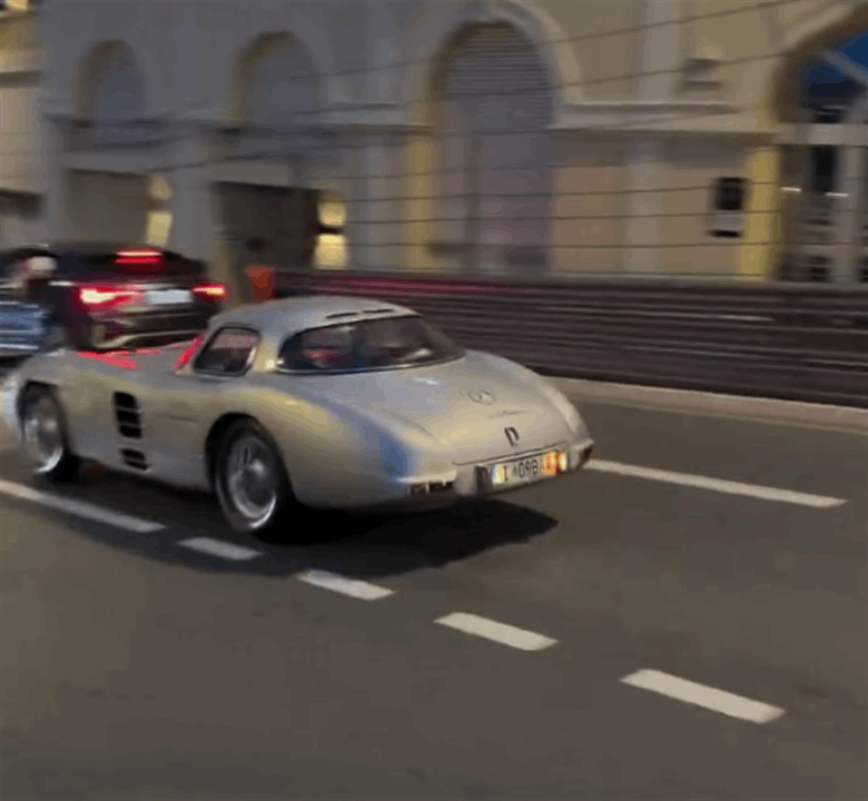 بالفيديو - قيادة اغلى سيارة في العالم بموناكو.. قيمتها 142 مليون $