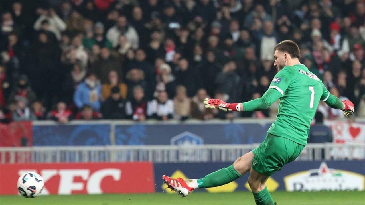 فيديو - حارس المرمى يُسجل ويقود فريقه المغمور في كأس فرنسا