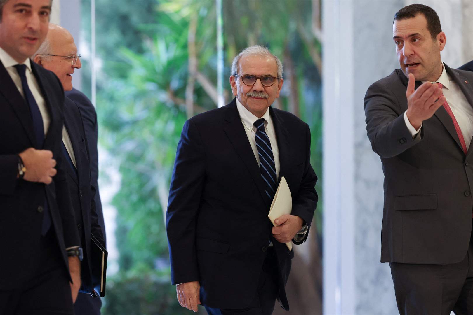 أيها اللبنانيون.. رسمياً هؤلاء هم الوزراء الجدد 