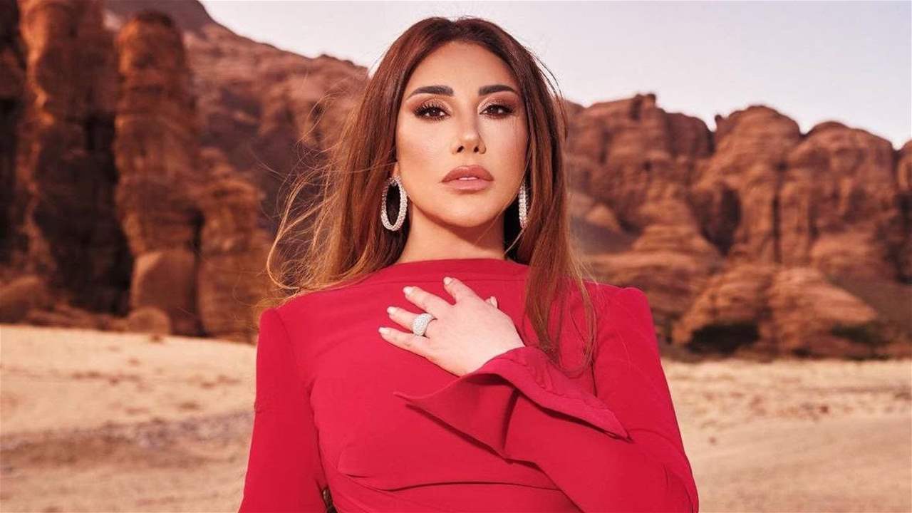 شاهدوا لحظة سقوط نجوى كرم على المسرح خلال حفلها في أمستردام