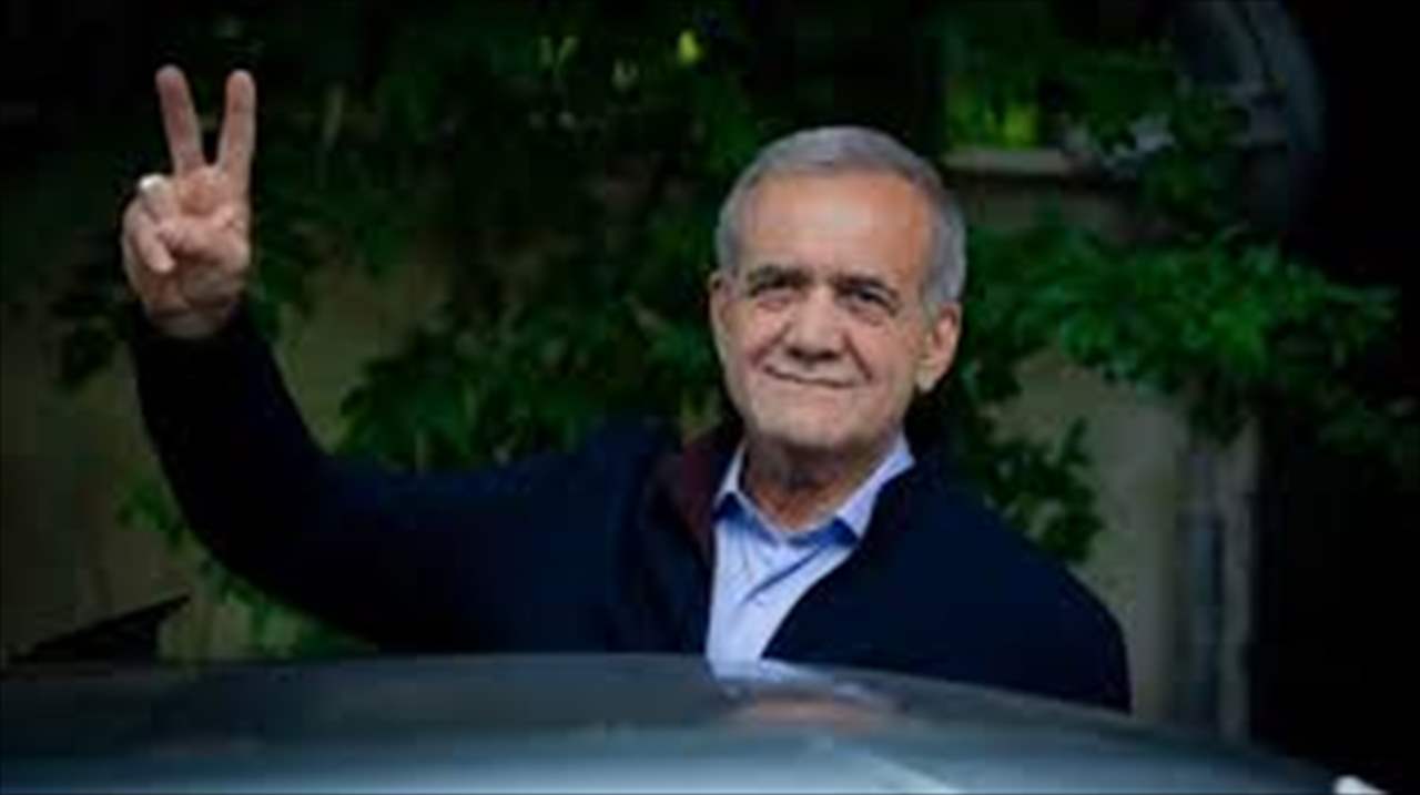 الرئيس الإيراني عن ترامب: "يدعم القتلة"! 