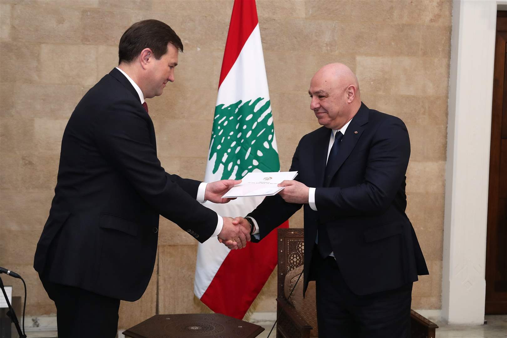 الرئيس جوزاف عون يتلقى دعوة لزيارة بيلاروسيا 