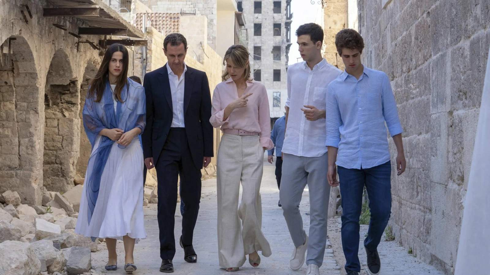 نجل بشار الاسد يكشف تفاصيل &quot;ليلة الهروب من دمشق&quot; ثم يختفي!