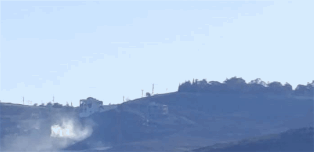 مراسل الجديد: جيش الإحتلال أحرق صباح اليوم عدداً من المنازل عند الاطراف الشمالية لبلدة ميس الجبل وفي محيط المستشفى الحكومي بالبلدة