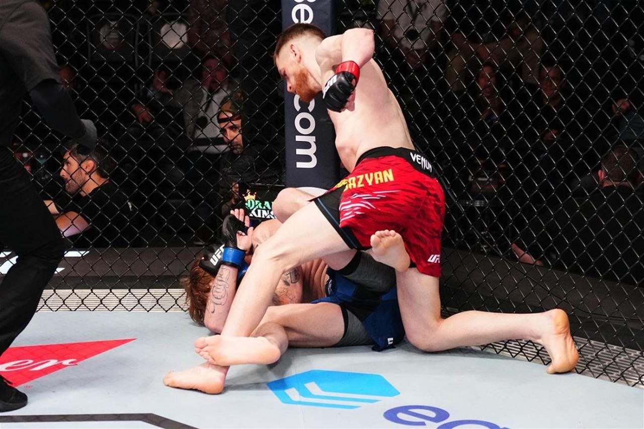 فيديو - المقاتل الأميركي يسحق مواطنه بالضربة القاضية