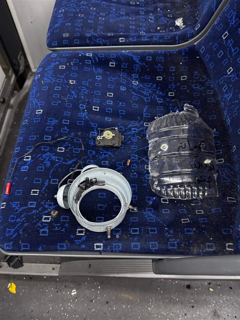 هيئة البث الإسرائيلية: الاشتباه بوجود قنبلتين إضافيتين غير منفجرتين في مواقع قريبة في "بات يام" بتل ابيب 