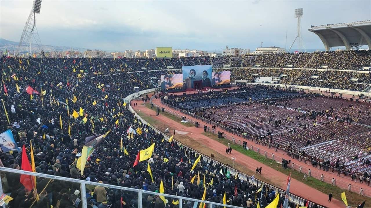 بالفيديو - نجلا السيد نصرالله في تشييع والدهما