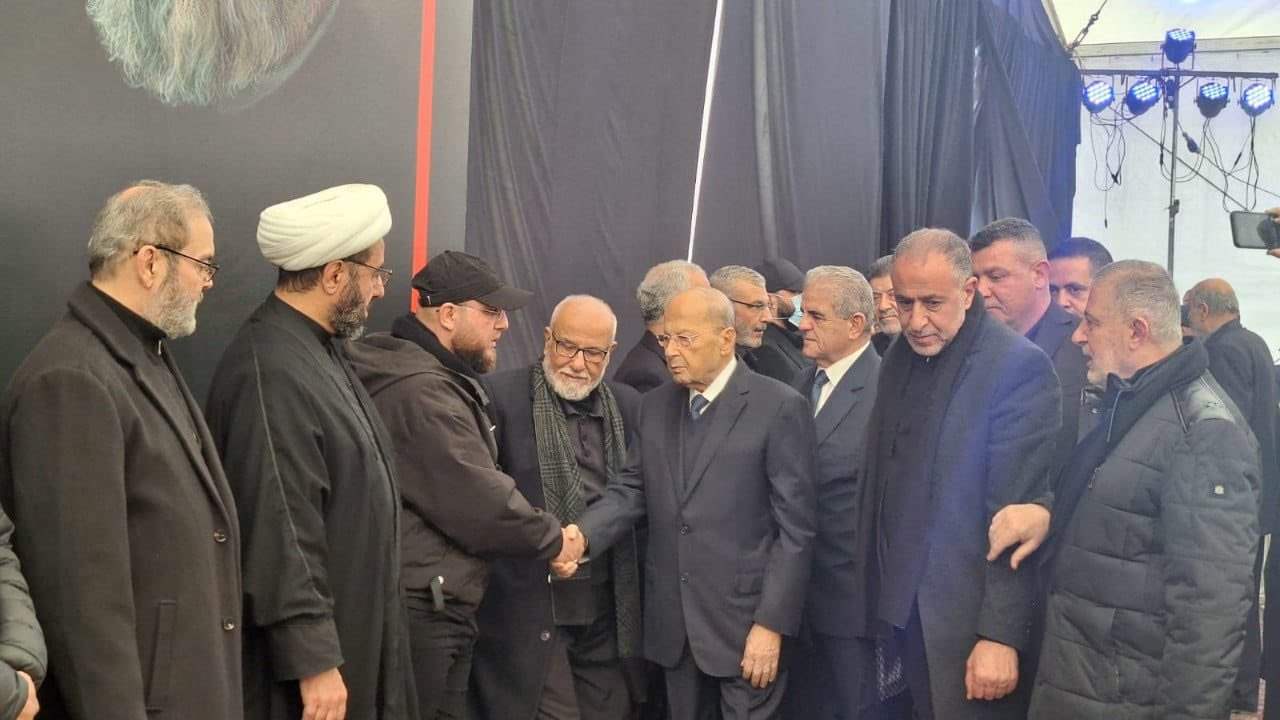 رئيس الجمهورية السابق ميشال عون قدم واجب العزاء في الضاحية