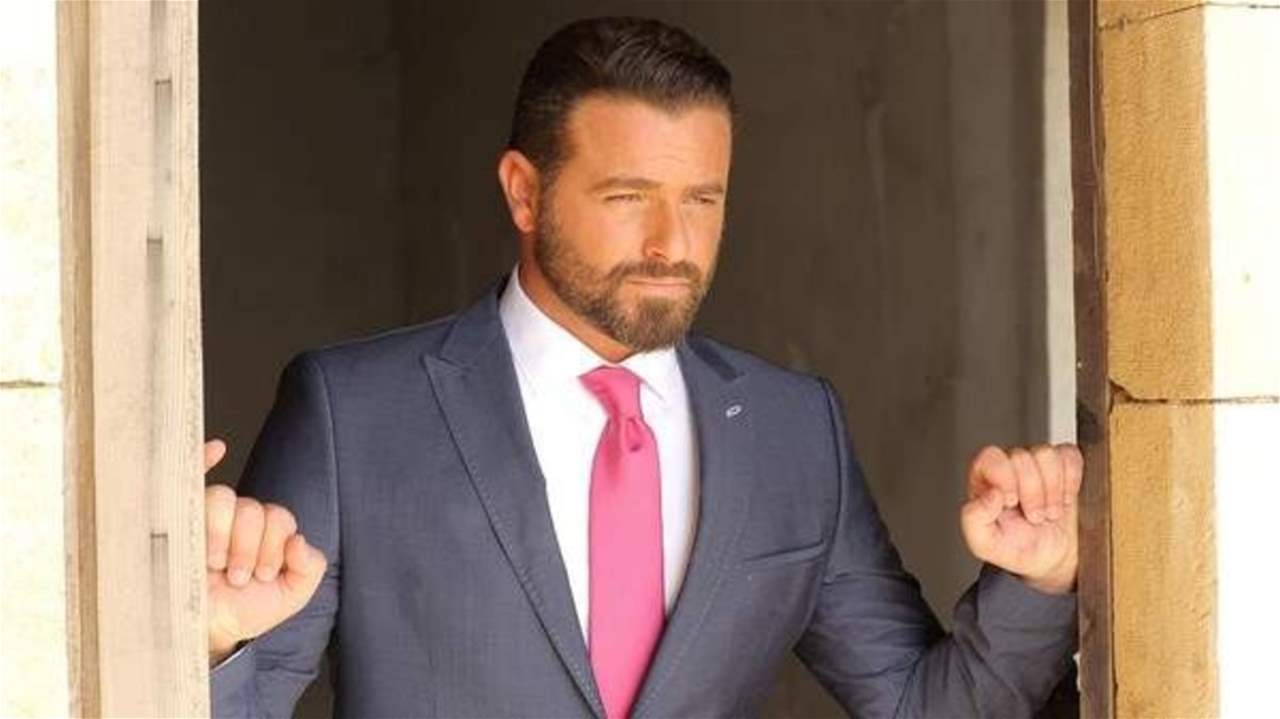 يوسف الخال بتعليق مؤثر بعد رحيل والدته مها بيرقدار: مات نصفي!