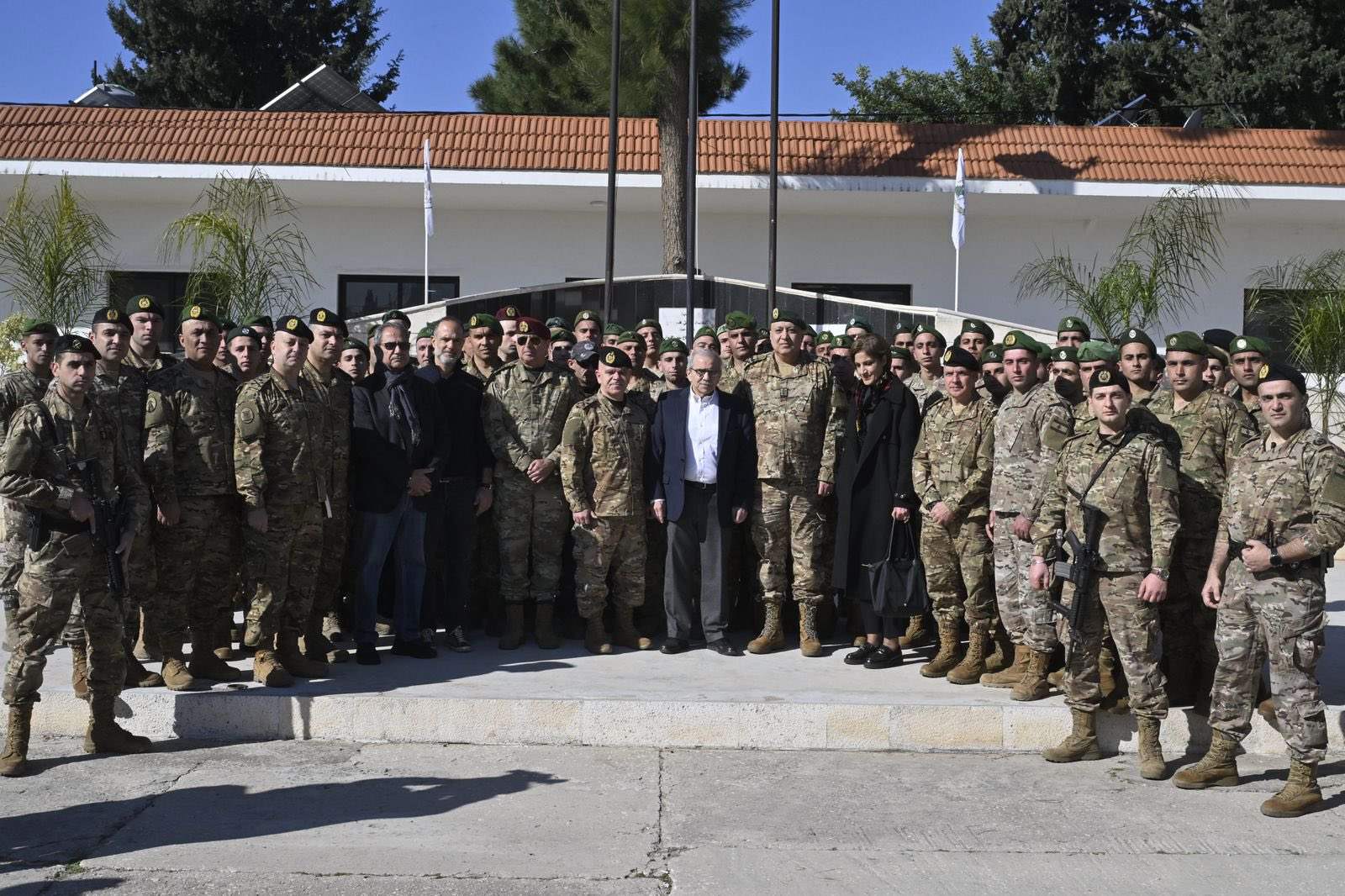 تعليق لـ سلام من الجنوب: الجيش يقوم بواجباته ويعزّز انتشاره 