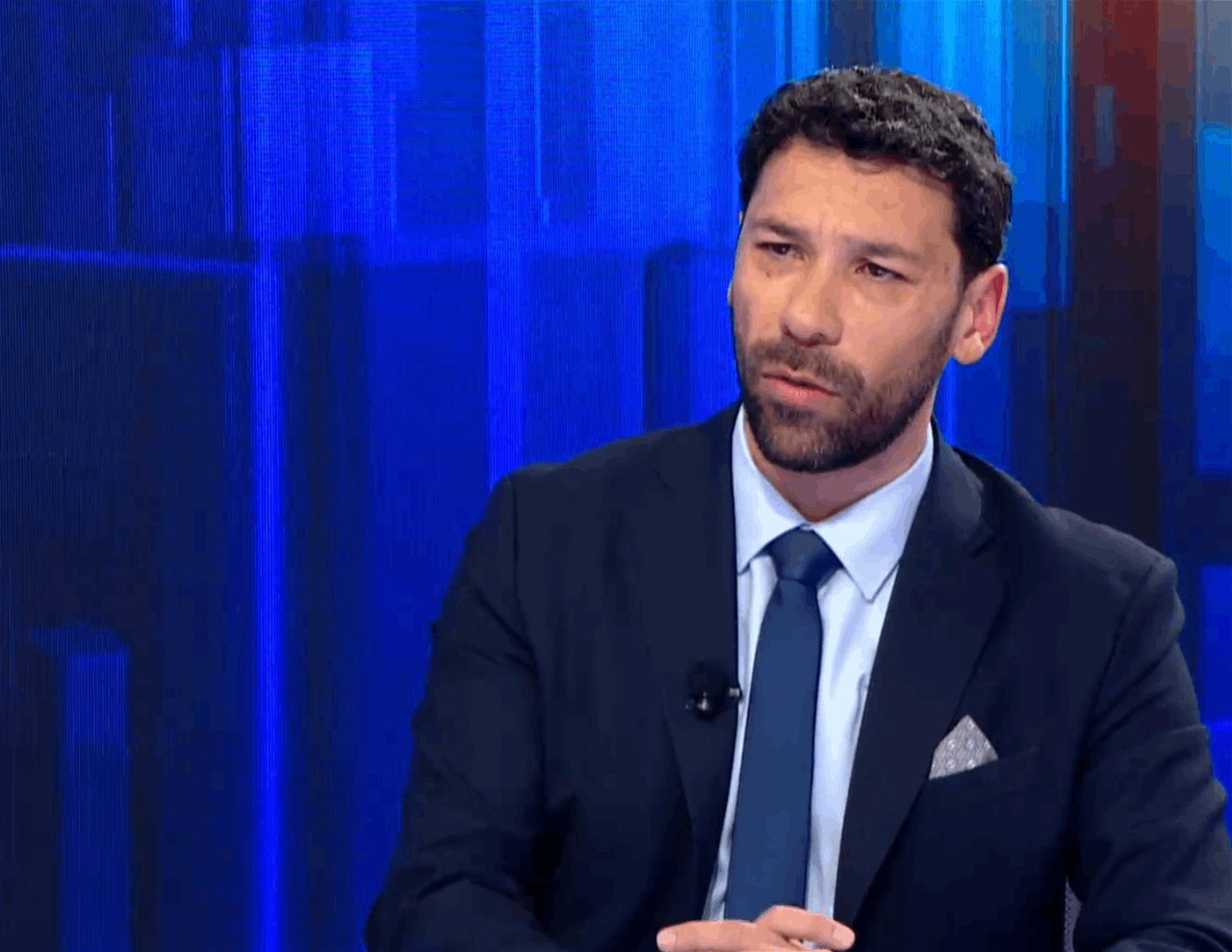 دبلوماسي سوري سابق يروي لـ "الجديد" تفاصيل إنشقاقه عن نظام الاسد (فيديو)