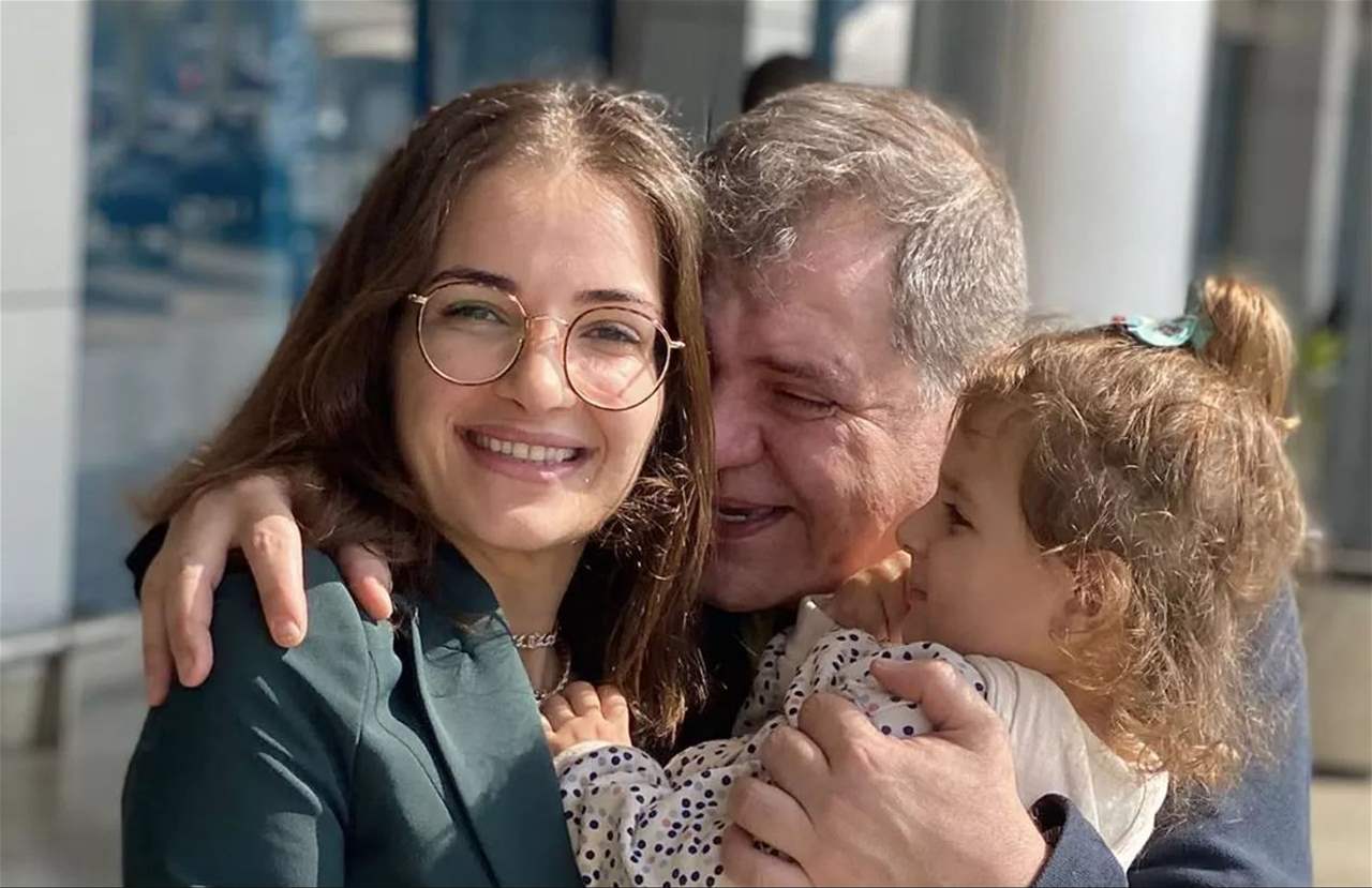 احدث ظهور لـ ايمن الذهبي طليق اصالة نصري برفقة العائلة وهذه حقيقة افطارهم سويا