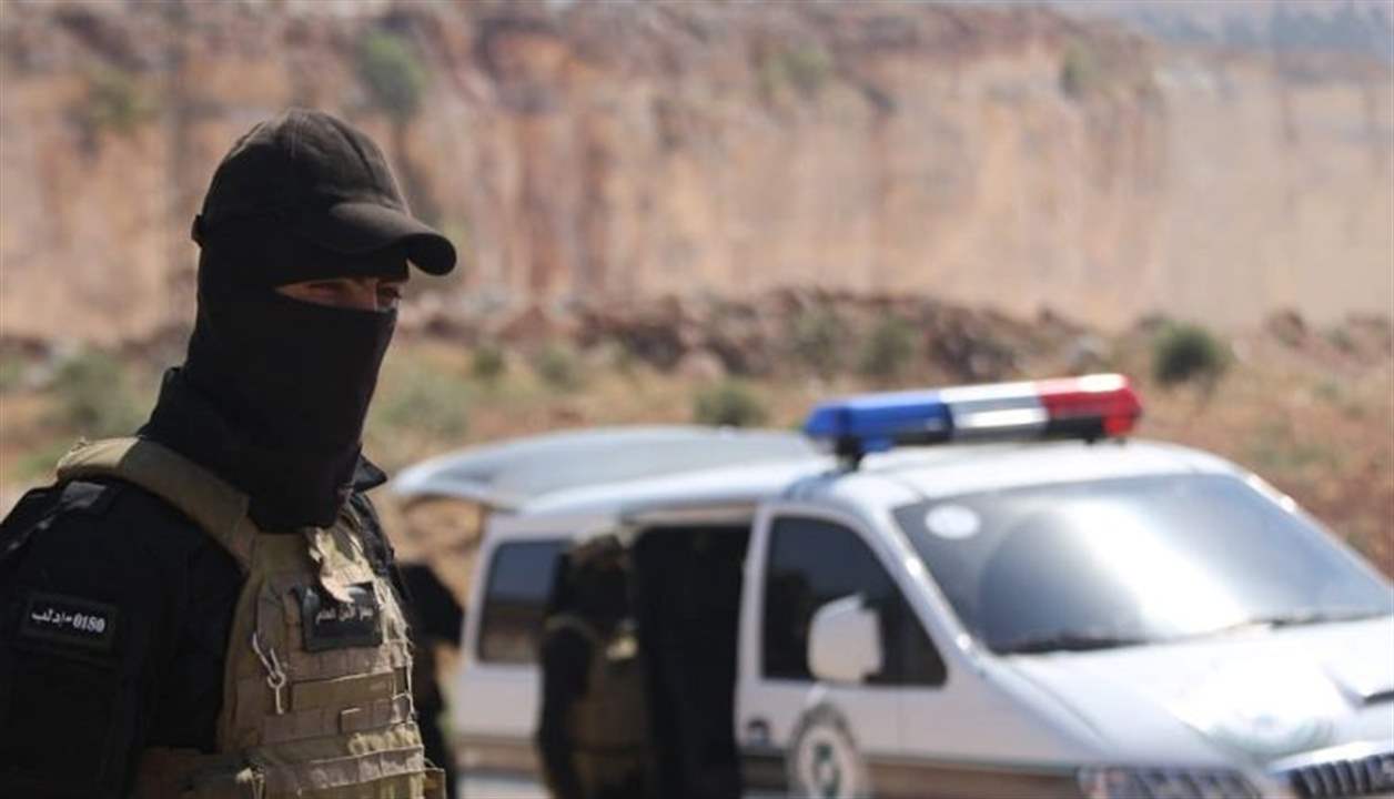 المرصد السوري: كمائن وهجمات لمسلحين مدعومين من جهة إقليمية في ريف اللاذقية.. واصابة 16 عنصرا من الأمن العام 