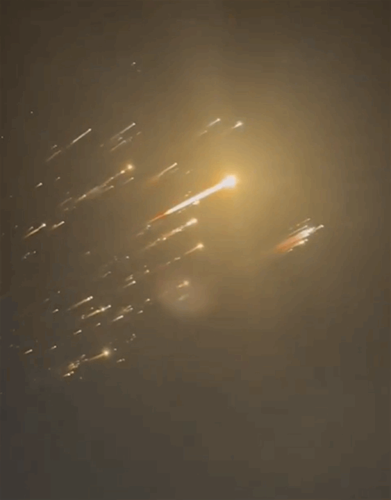 صاروخ إيلون ماسك وحلمه نحو المريخ.. يتناثران مجدداً (فيديو)