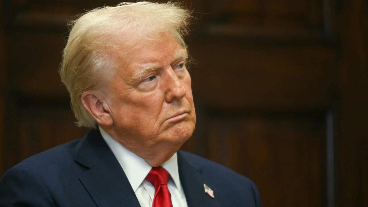 ترامب يغازل الشعب الايراني: "رائع"! 