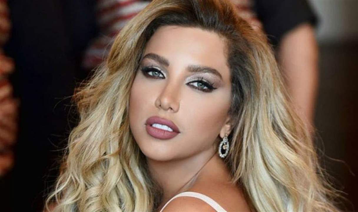 ممثل مصري يفضح تفاصيل زواجه من دانا الحلبي وهي ترد