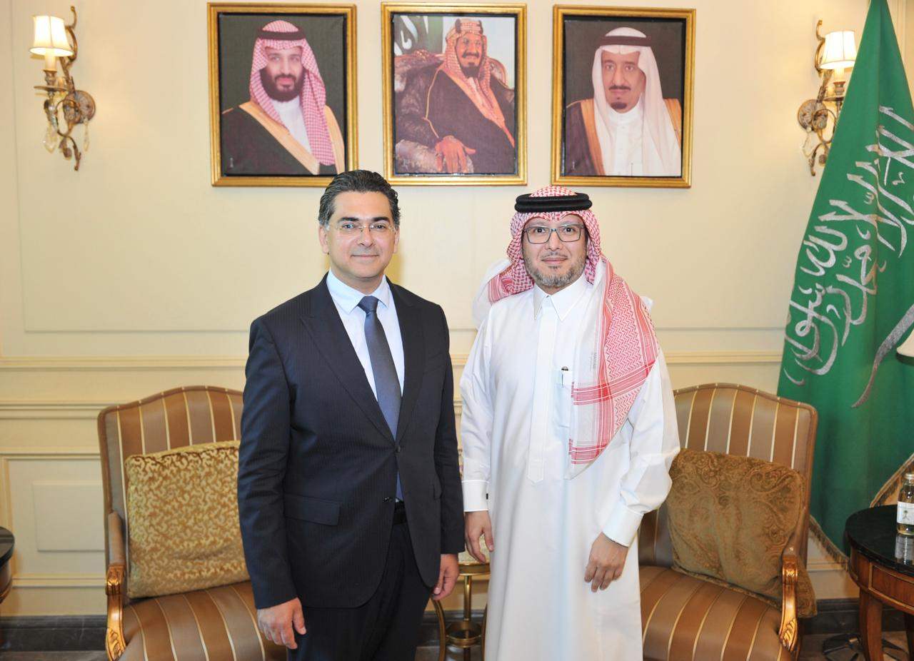 سفير المملكة في لبنان يستقبل وزير الإعلام