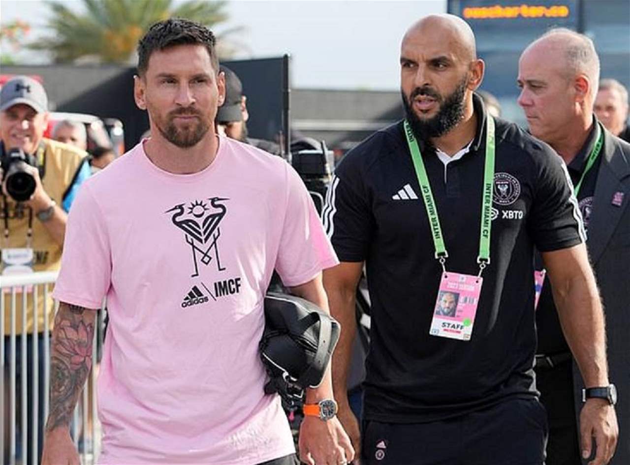 فيديو - حارس ميسي الشخصي يتحدّى لوغان بول في الحلبة