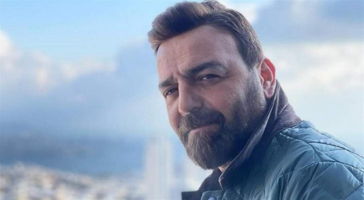 سامر المصري يحيي ذكرى الثورة السورية: اسقطنا النظام ونلنا الحرية!