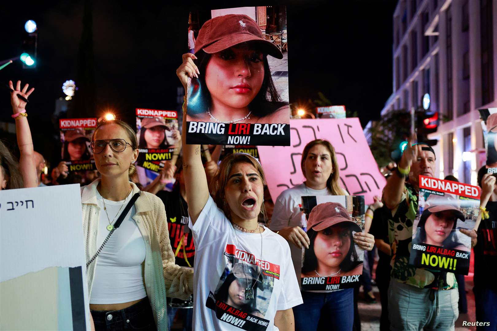 عائلات الرهائن الاسرائيليين لنتنياهو: كف عن قتل أبنائنا! 