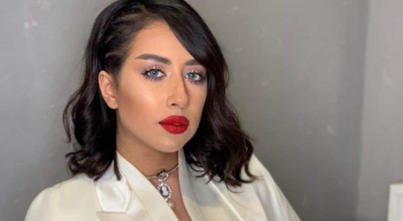 ظهور نادر لوالدة فرح الهادي و شوق الهادي .. جمالها لفت الأنظار  