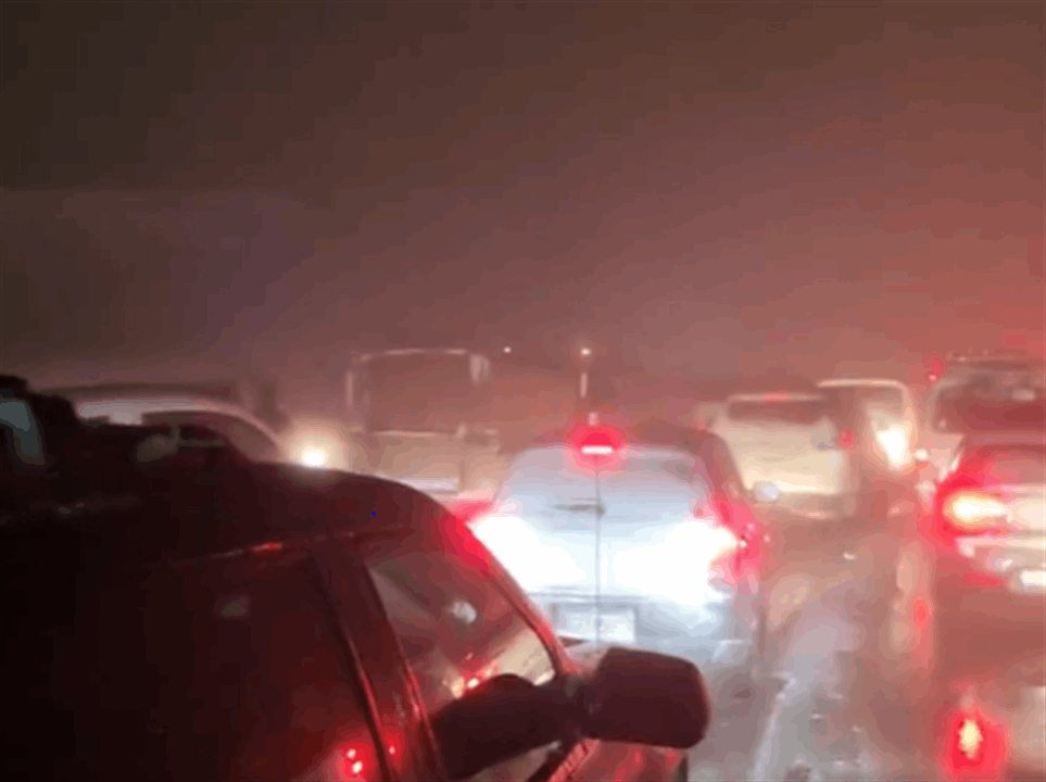 بالفيديو: علقوا بسبب العاصفة.. ومنشدات لوزير الأشغال 