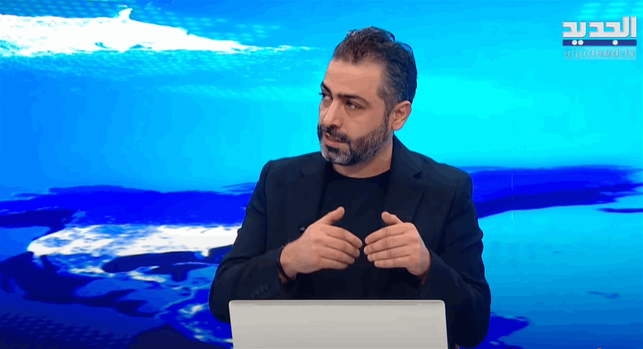 صراع واسع داخل وزارة الاتصالات.. مصالح خاصة تسيطر على الوزير