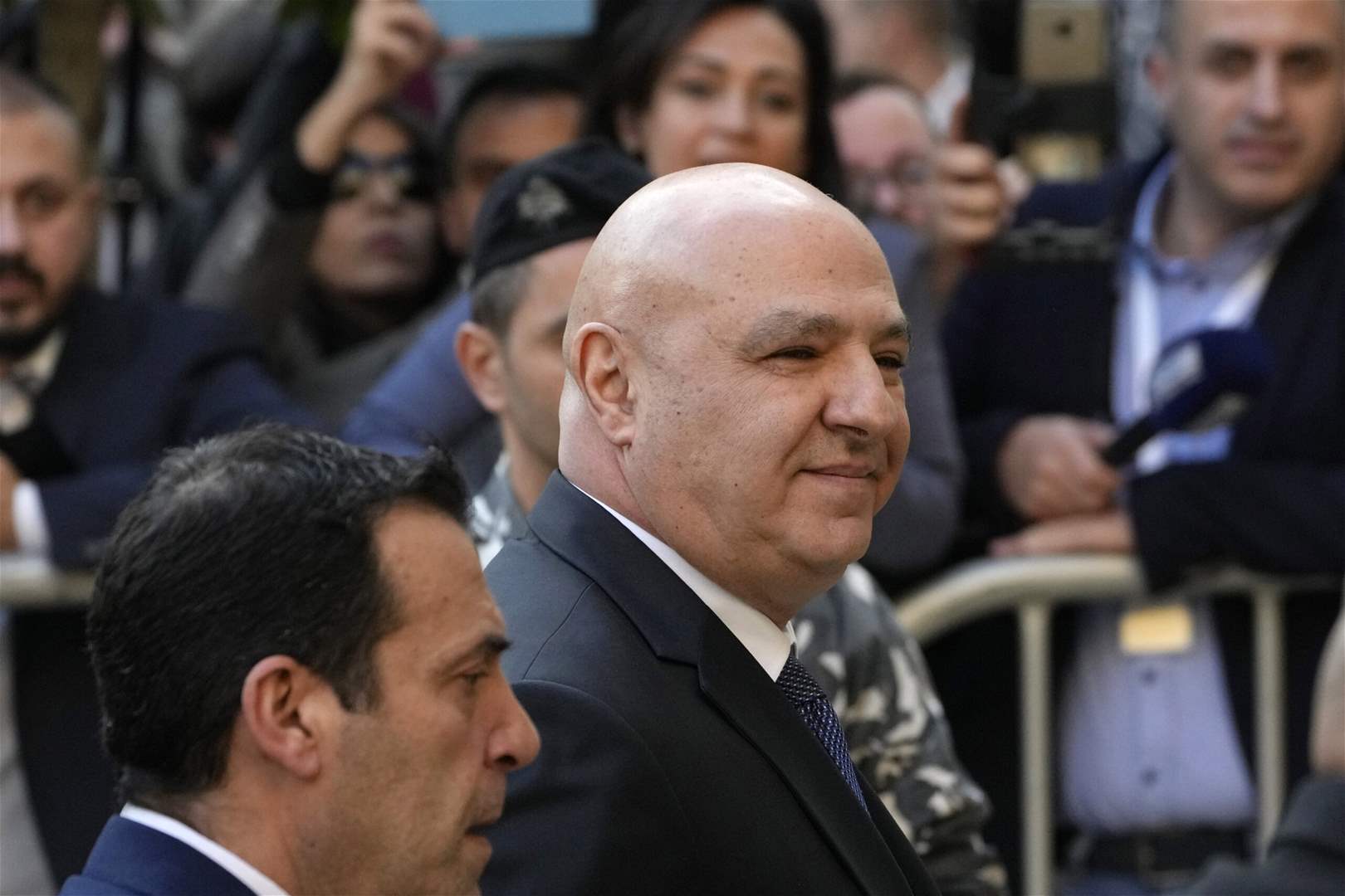 الرئيس عون إلى فرنسا… و&quot;فيديو كول&quot; هام! 