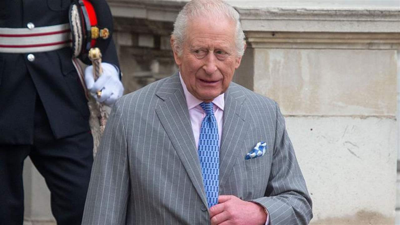 نقل الملك تشارلز الى المستشفى وهذا وضعه الصحي