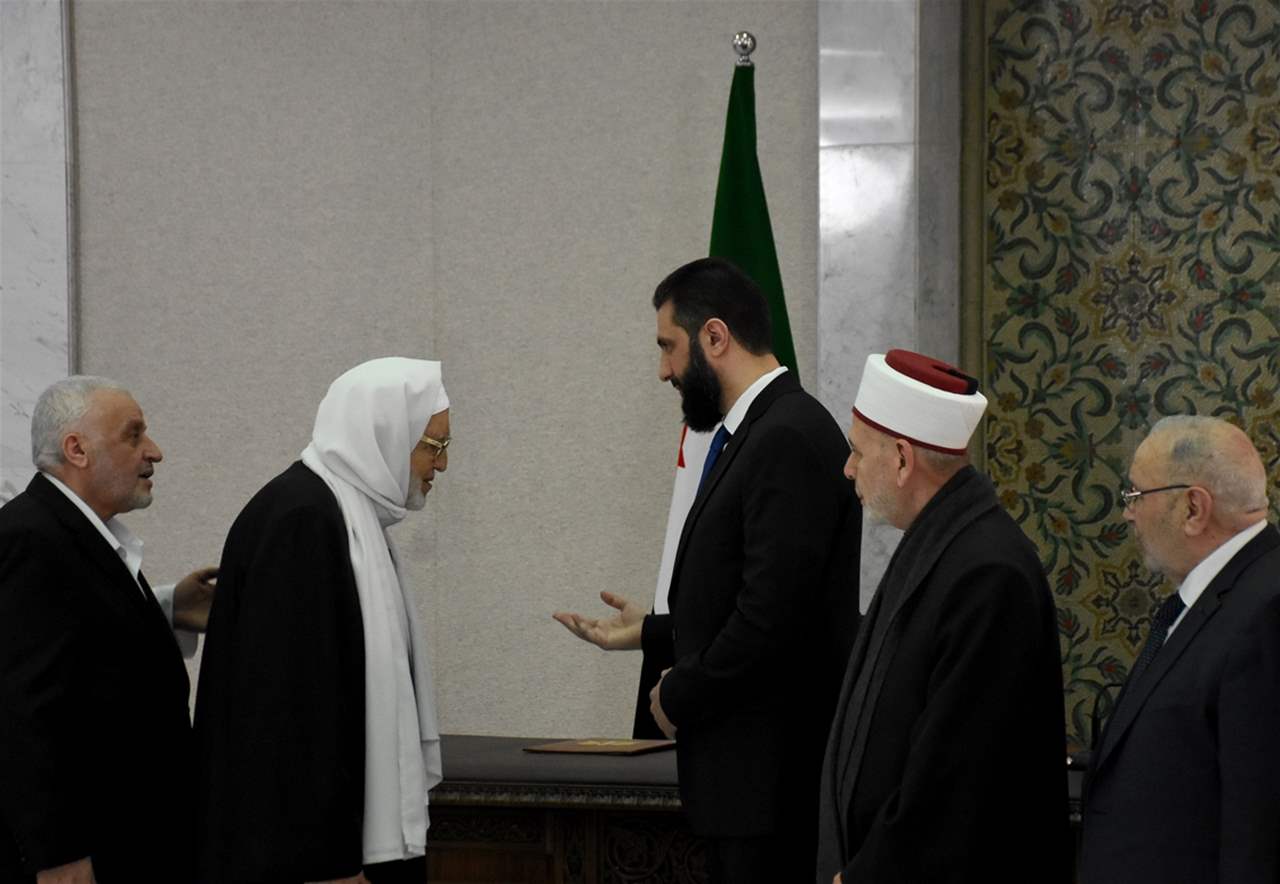 معارض وعيّنه الشرع.. من هو مفتي سوريا الجديد؟ 