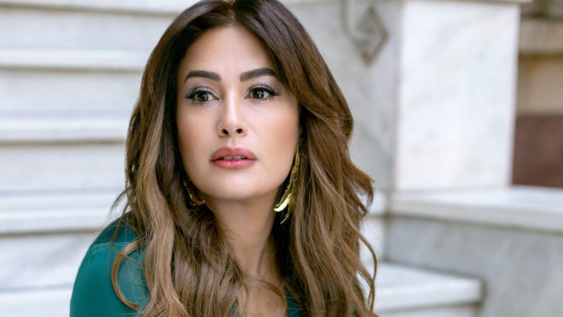 هند صبري تكشف سبب غيابها عن جنازة ايناس النجار 