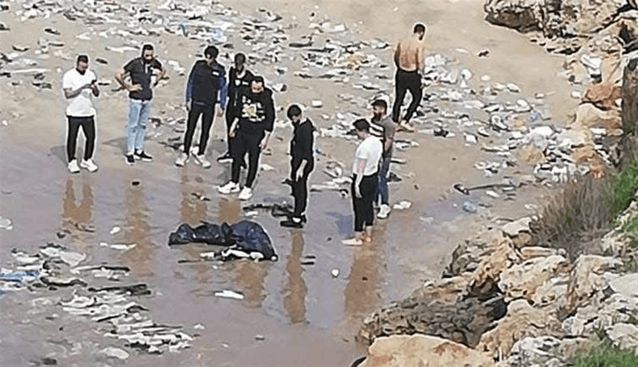 داخل كيس وبالبحر.. العثور على جثة متحللة 