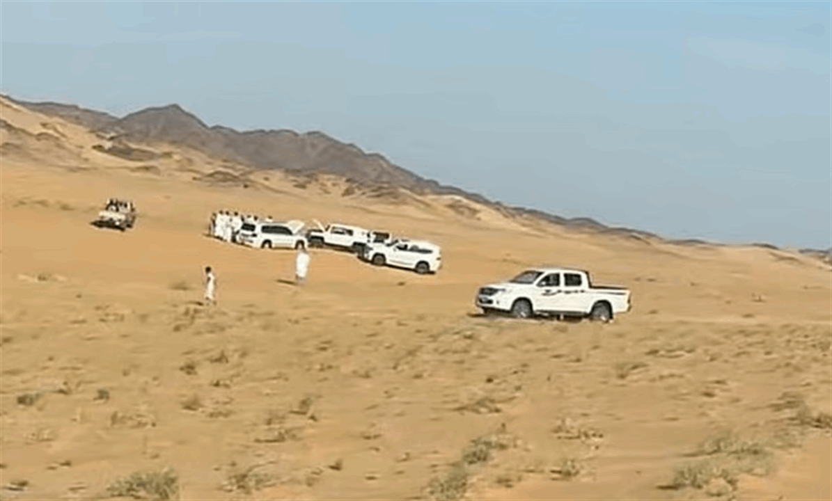 لحظة العثور على عائلة سعودية مفقودة في الصحراء (فيديو)