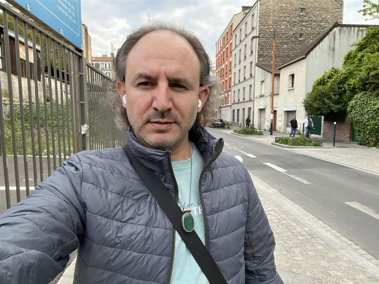  المخرج السوري عماد نجار يهاجم الحكومة الجديدة والرئيس احمد الشرع خلال ظهوره على قناة اسرائيلية 