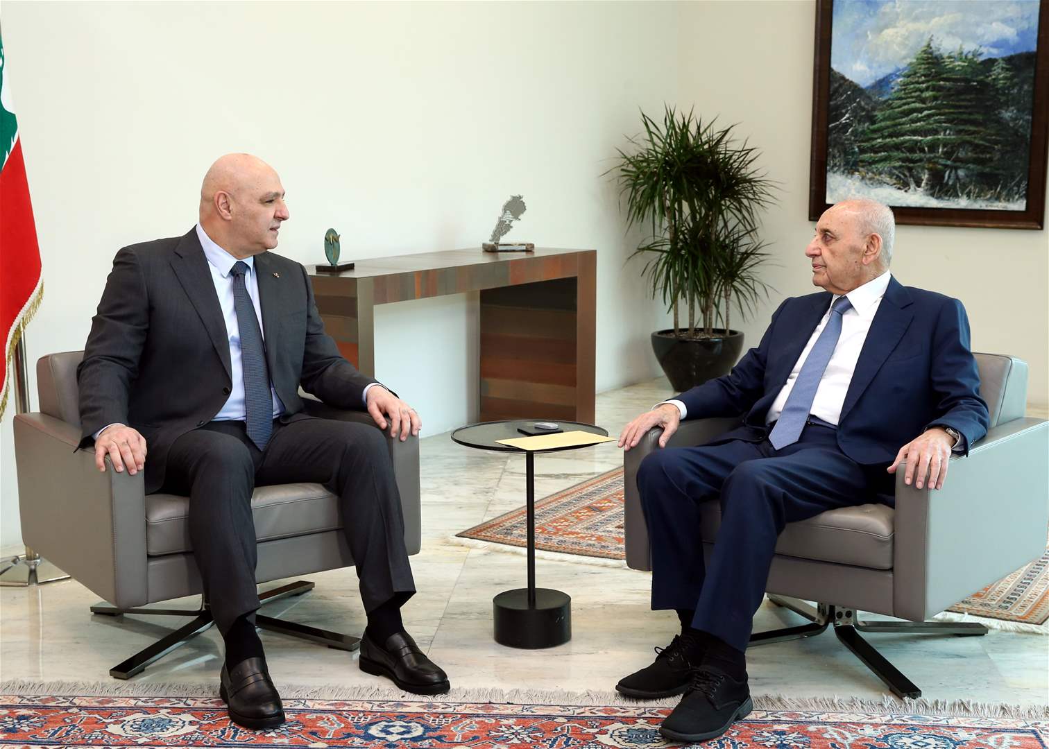  الرئيس عون عن سحب سلاح حزب الله: للجوء إلى الحوار