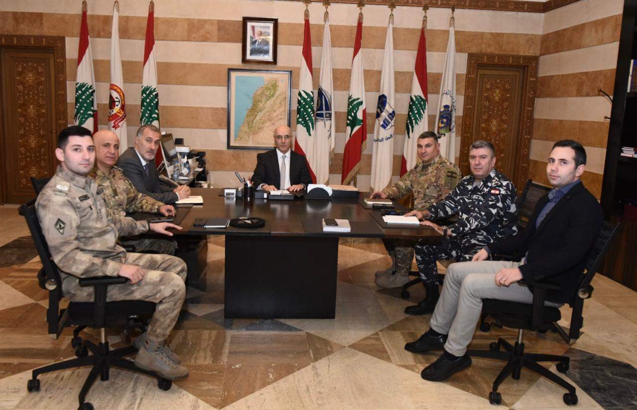 أمن المطار و"الإشكال".. على طاولة وزير الداخلية