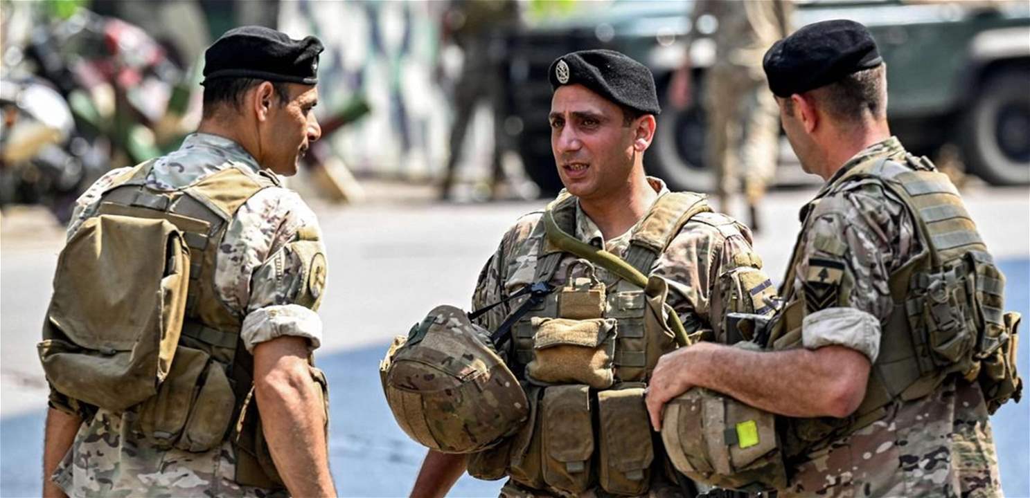 ضمن إطار مكافحة التهريب... الجيش يوقف مهرّبي أسلحة (صورة)