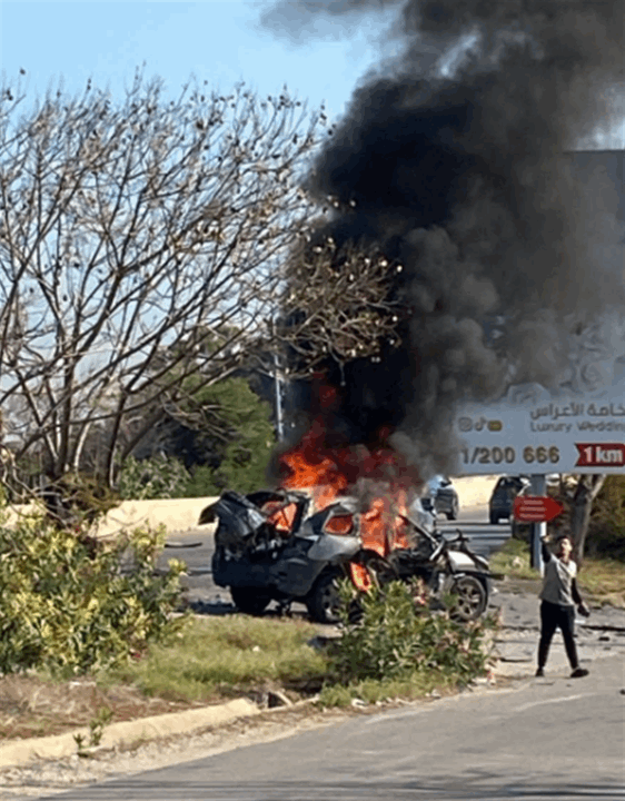 إستهداف سيارة على أتوستراد الغازية جنوب لبنان (فيديو) 