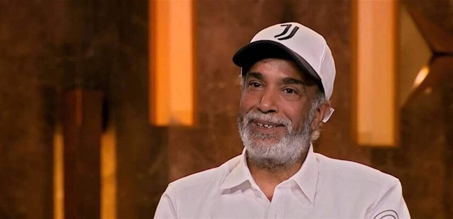 فنان شهير ينهار خلال تشييع جثمان الممثل سليمان عيد 