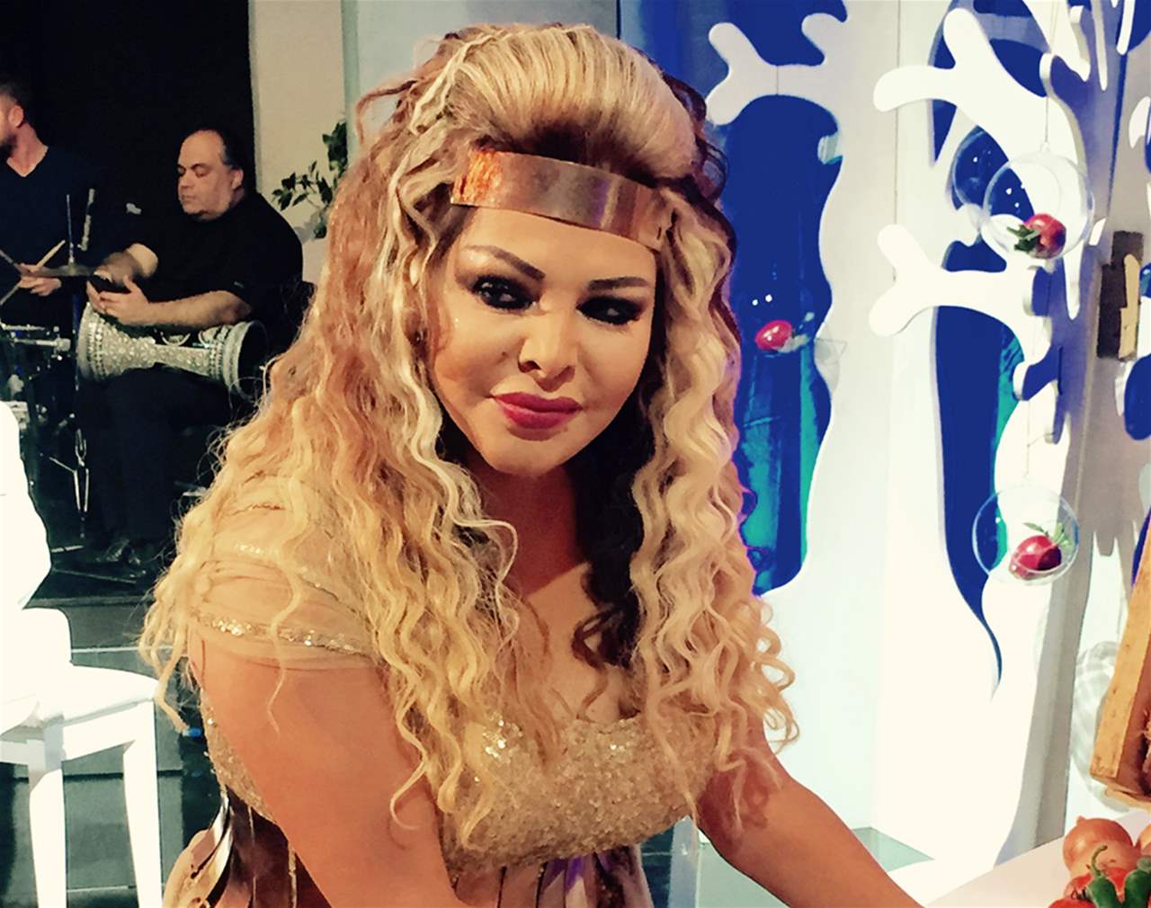 فلة الجزائرية تكشف لأول مرة زواجها من رجل أعمال كويتي ثري