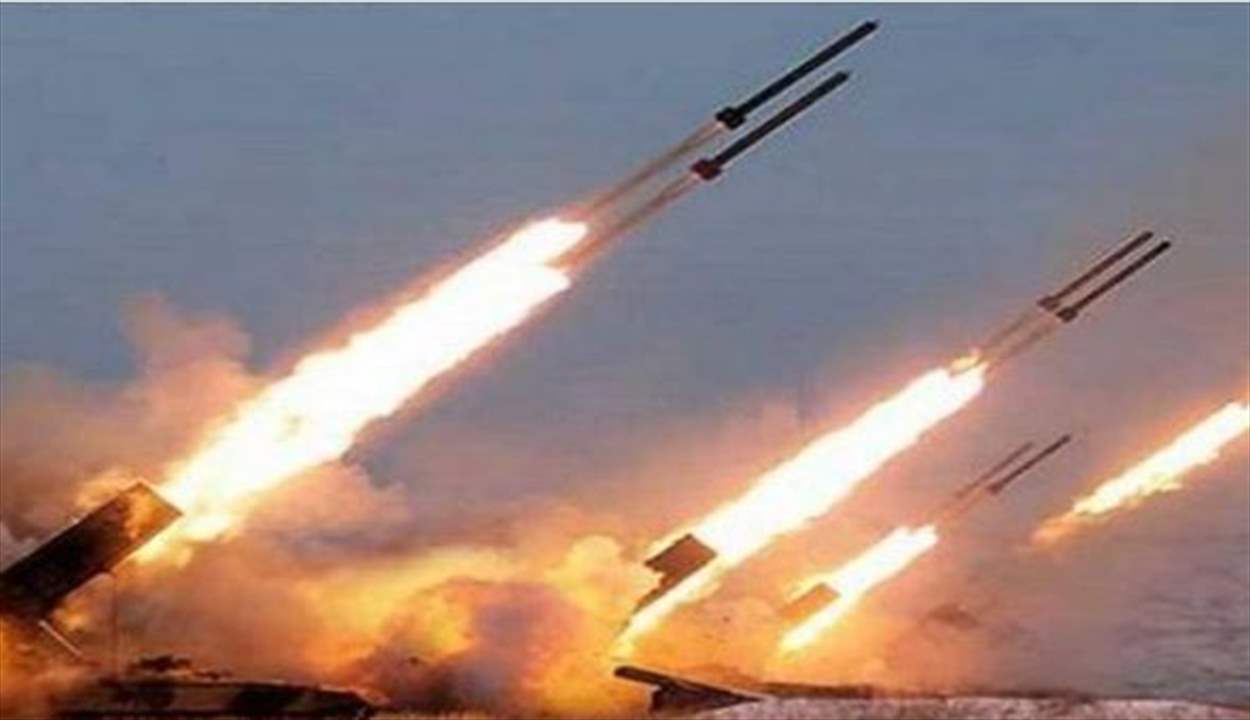 قذائف مدفعية باتجاه القصير.. والدفاع السورية تتهم "الحزب"!