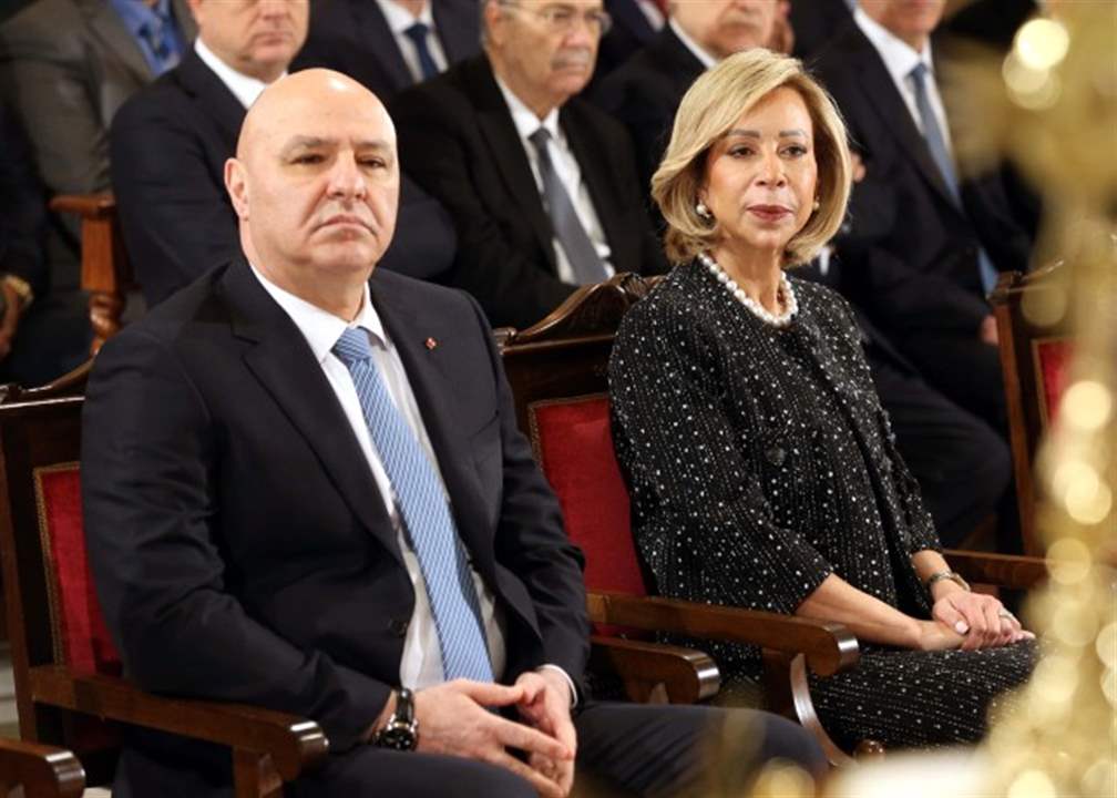 الرئيس عون والسيدة الأولى غادرا الى روما للمشاركة في مراسم تشييع البابا 