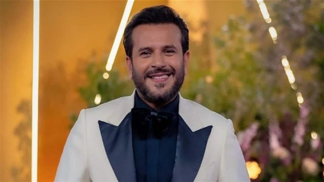 اول ظهور لـ والدة صبحي عطري بعد وفاته.. لم تتمالك دموعها وعائلته تكشف تطورات نقل جثمانه وموعد دفنه