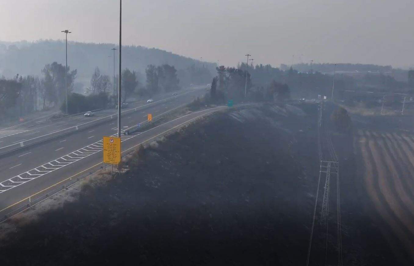 شاهد من الجو.. حرائق إسرائيل والأضرار!  