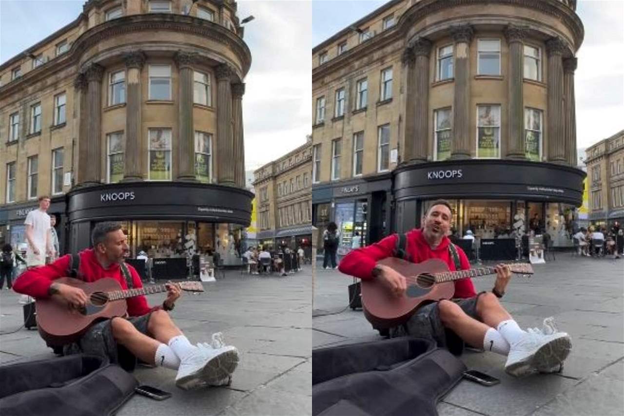 من اللعب مع ميسي إلى العزف على الجيتار في شوارع نيوكاسل 