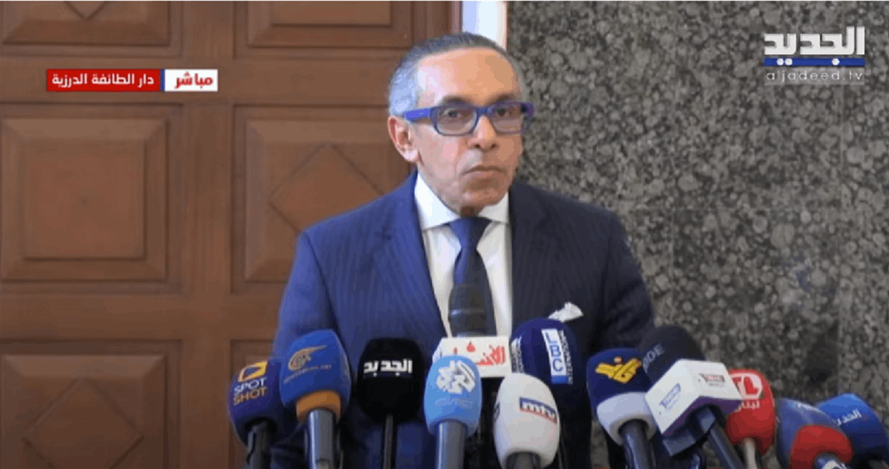 شيخ العقل يلتقي عدداً من سفراء الدول في لبنان.. التفاصيل مع مراسلة الجديد 